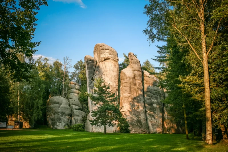 Adersbach-Weckelsdorfer Felsenstadt (Adršpašsko-Teplické skály) in der Region Broumov (Braunau) in Tschechien. Foto: picjumbo