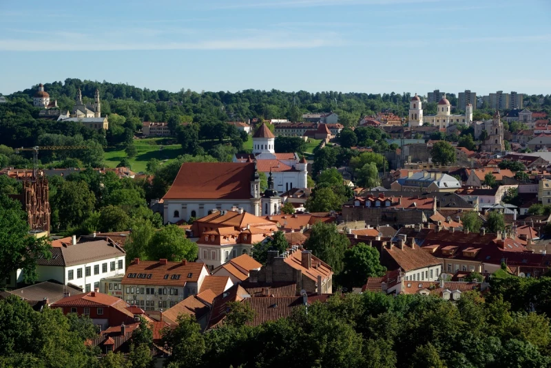 Spezialwortschatz für Städtereisen Kirchen in Vilnius, Litauen. Foto: Pixabay #966145, CC0