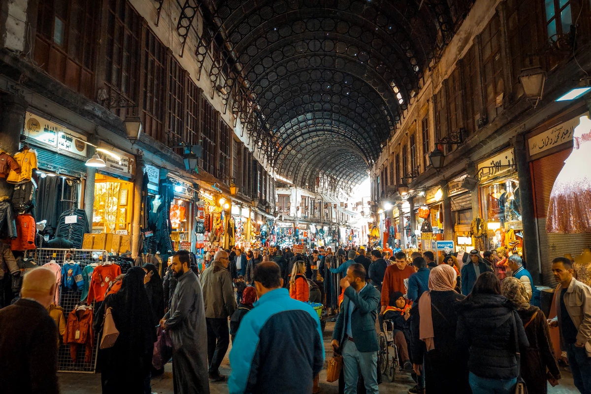 Markt in Damaskus, Syrien. Foto von Mahmoud Sulaiman auf Unsplash